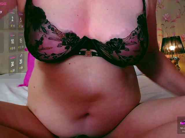 ExoticGiselle webcam