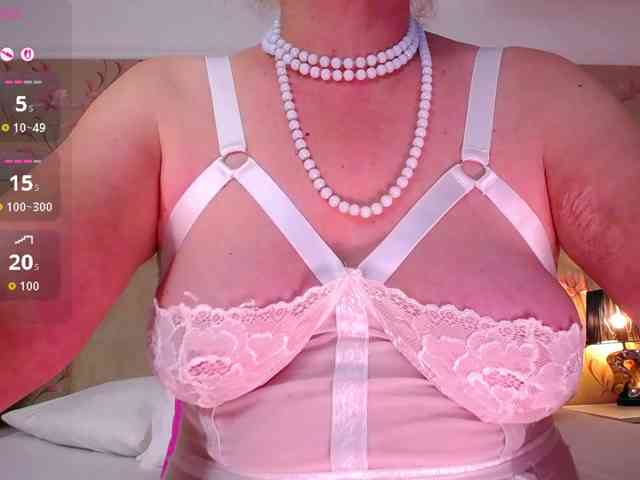 ExoticGiselle webcam