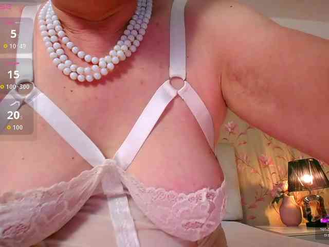 ExoticGiselle webcam