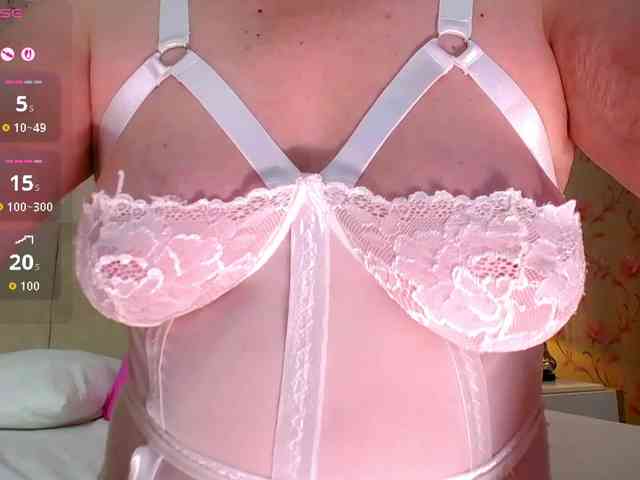 ExoticGiselle webcam