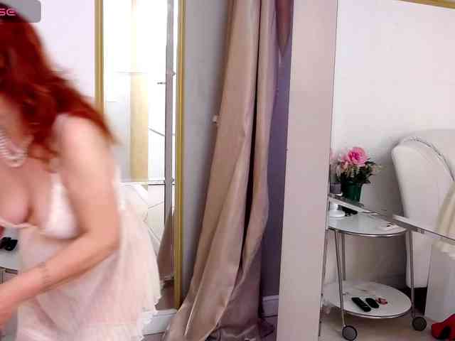ExoticGiselle webcam