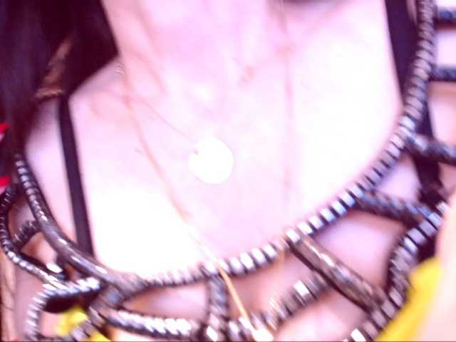 SpecialCerise live cam on BongaCams