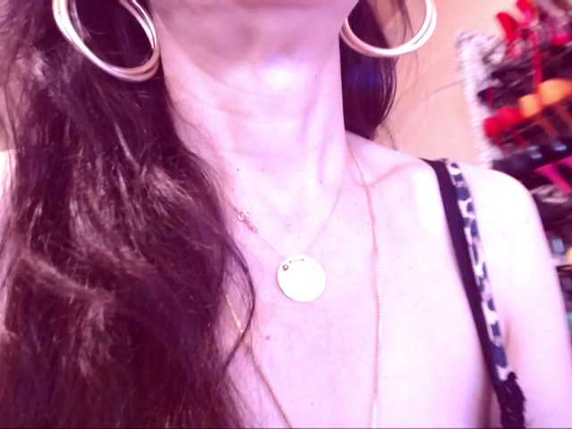 SpecialCerise live cam on BongaCams