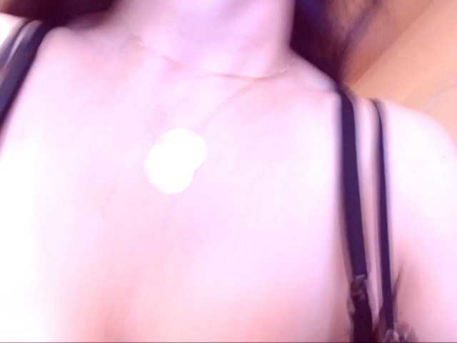 SpecialCerise live cam on BongaCams