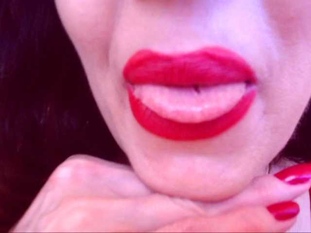 SpecialCerise live cam on BongaCams