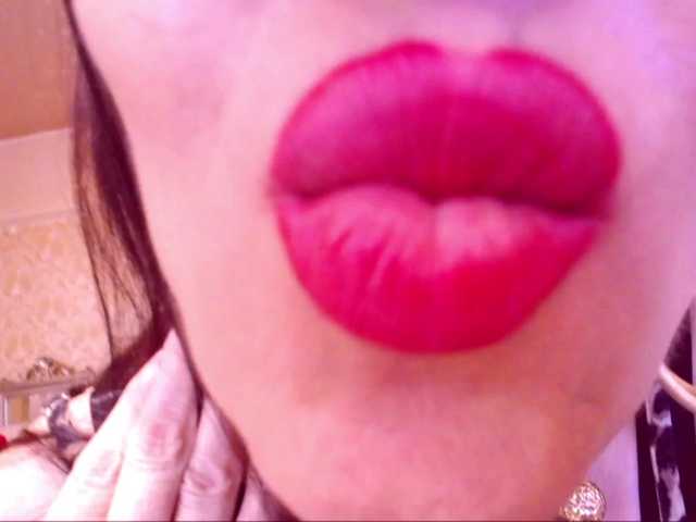 SpecialCerise live cam on BongaCams