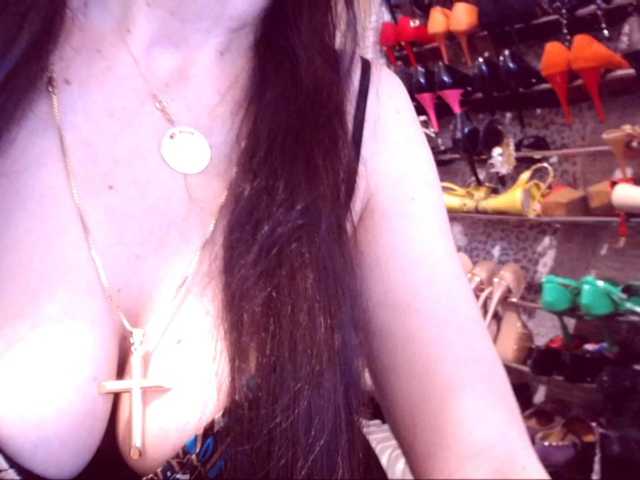 SpecialCerise live cam on BongaCams
