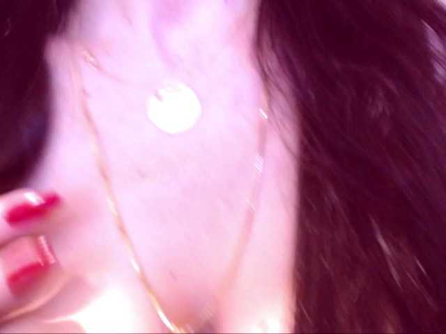 SpecialCerise live cam on BongaCams