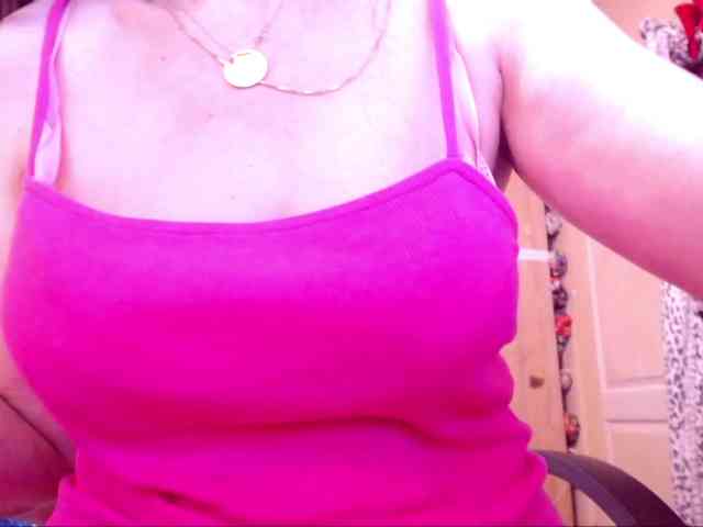 SpecialCerise webcam
