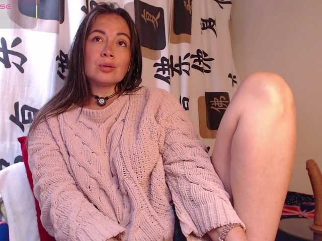EmmaHenderson live cam on BongaCams