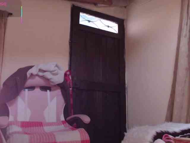 EmmaHenderson webcam