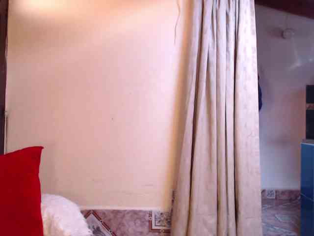 EmmaHenderson webcam