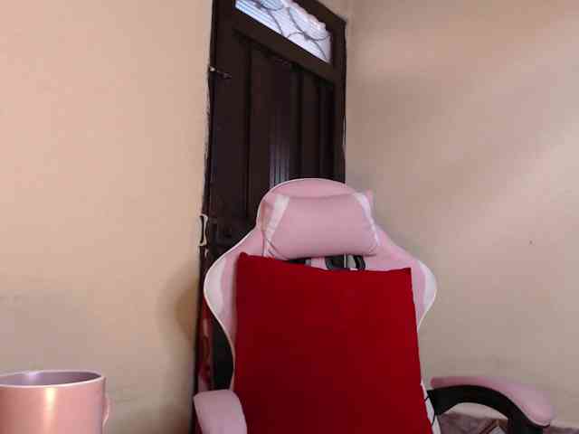 EmmaHenderson webcam