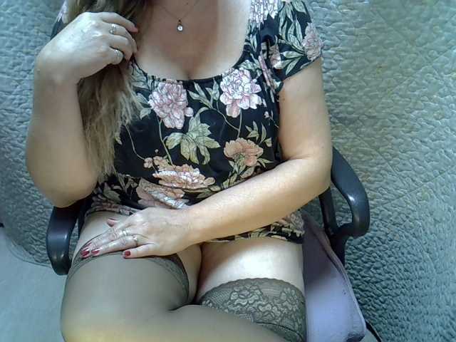 Neznakomka44 live cam on BongaCams
