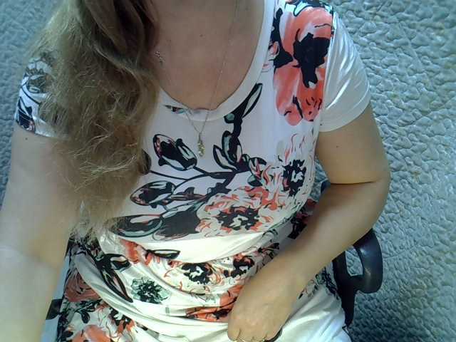 Neznakomka44, en directo ahora en BongaCams