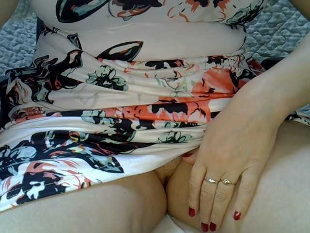 Neznakomka44, en directo ahora en BongaCams