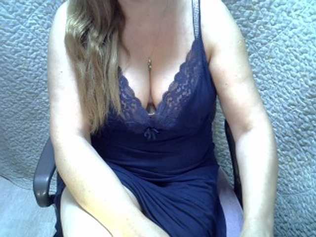 Neznakomka44 live cam on BongaCams