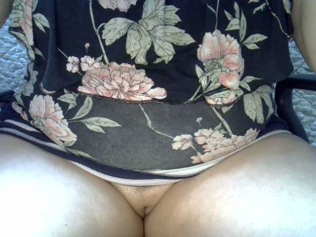 Neznakomka44 live cam on BongaCams