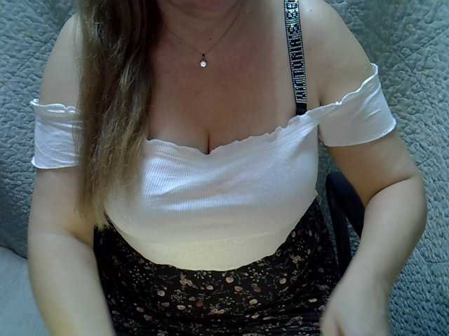Neznakomka44, en vivo ahora en BongaCams