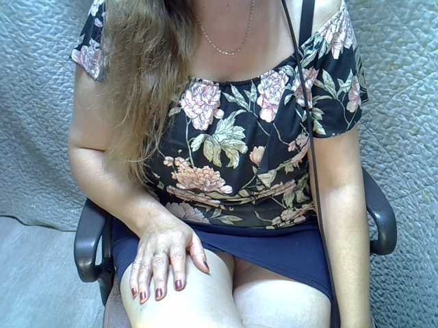 Neznakomka44 live cam on BongaCams