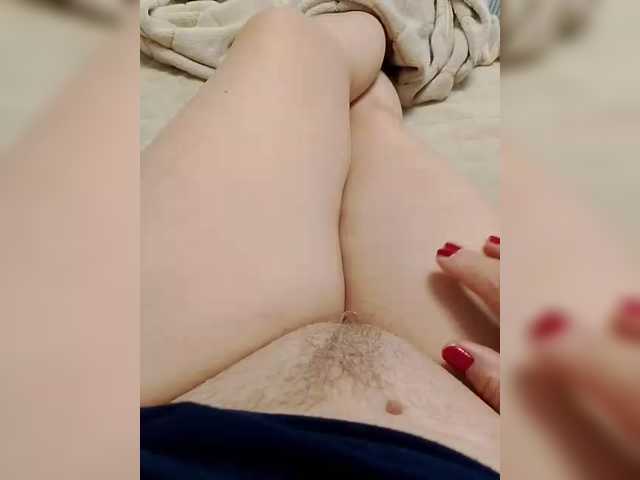 Neznakomka44 live cam on BongaCams