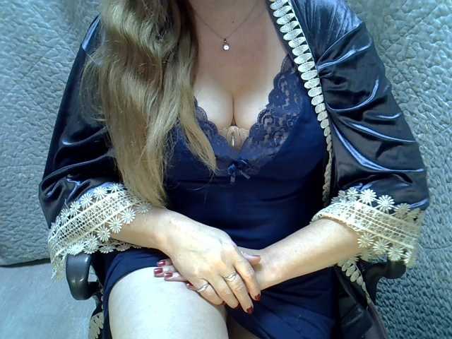 Neznakomka44 live cam on BongaCams