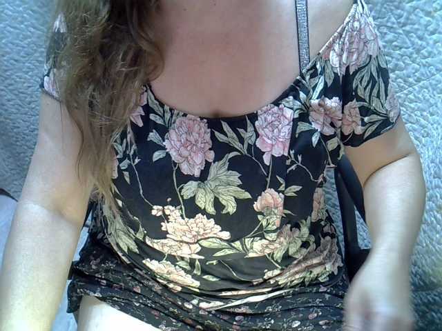 Neznakomka44 live cam on BongaCams