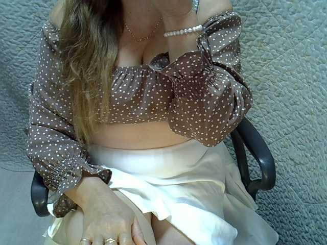 Neznakomka44 live cam on BongaCams