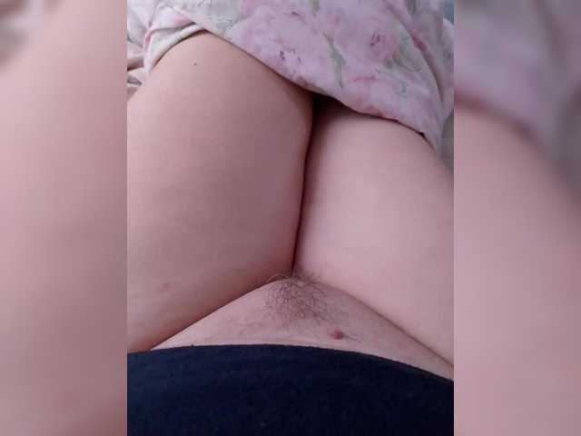 Neznakomka44 live cam on BongaCams