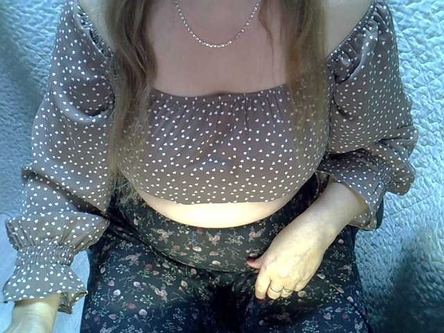 Neznakomka44 live cam on BongaCams