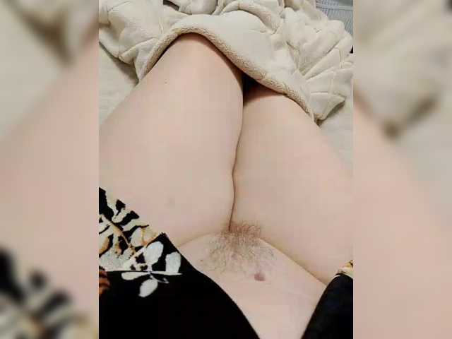 Neznakomka44 live cam on BongaCams