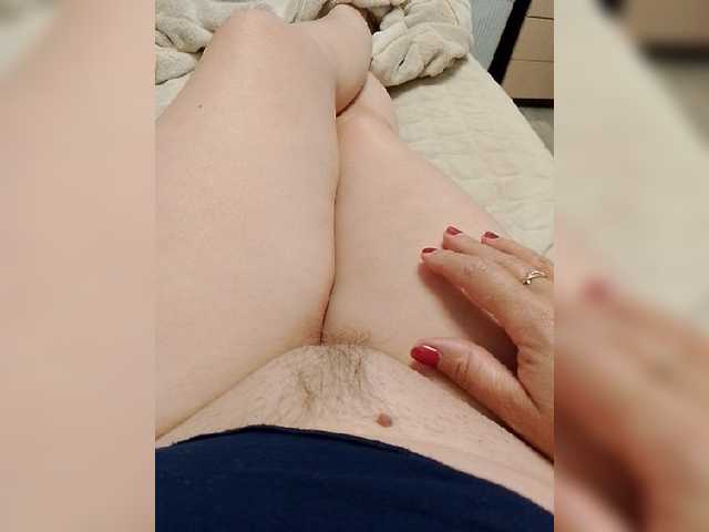 Neznakomka44 live cam on BongaCams