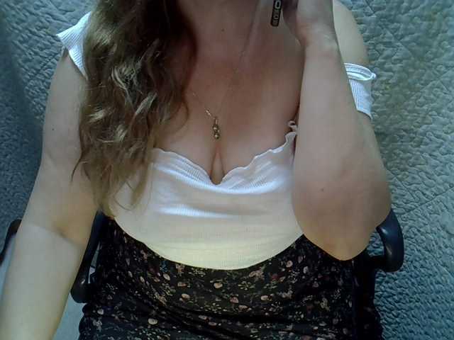 Neznakomka44 live cam on BongaCams
