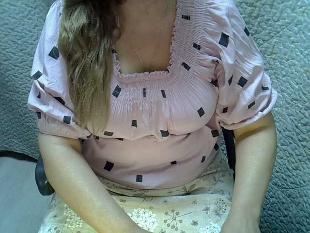 Neznakomka44 live cam on BongaCams