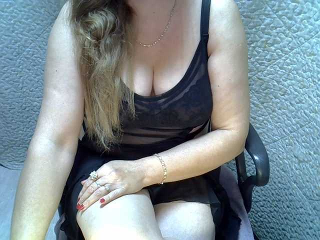 Neznakomka44 live cam on BongaCams