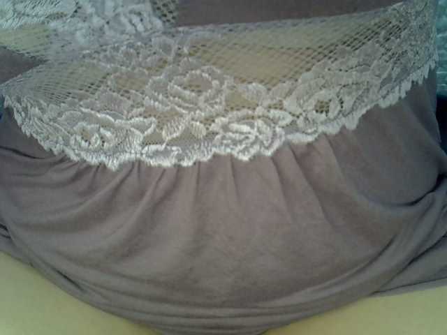 Neznakomka44 live cam on BongaCams