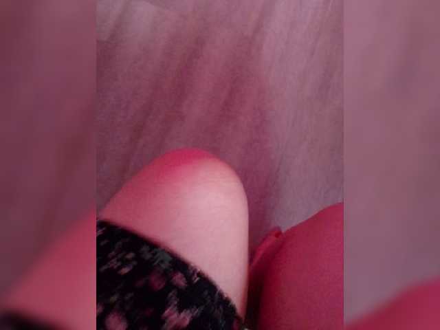 Neznakomka44 live cam on BongaCams