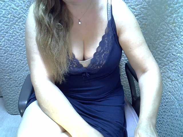 Neznakomka44 live cam on BongaCams