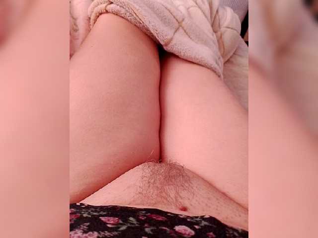 Neznakomka44 live cam on BongaCams
