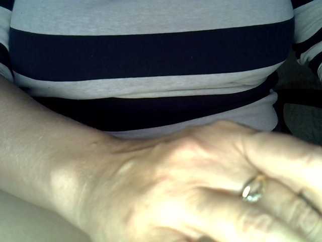 Neznakomka44 live cam on BongaCams