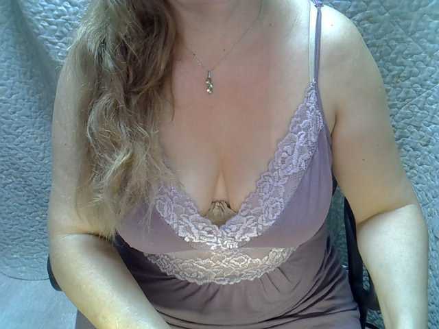 Neznakomka44 live cam on BongaCams