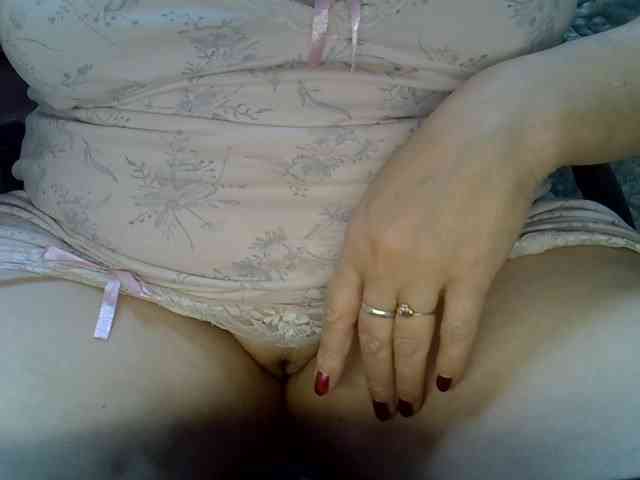 Neznakomka44 Live Webcam on BongaCams