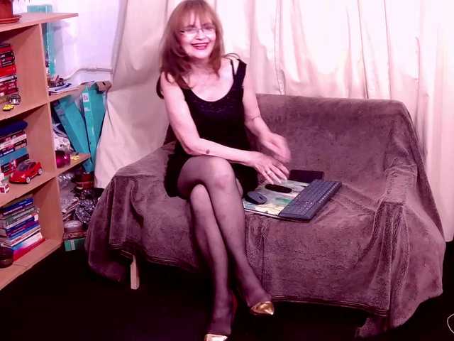 AngieGreen live cam on BongaCams