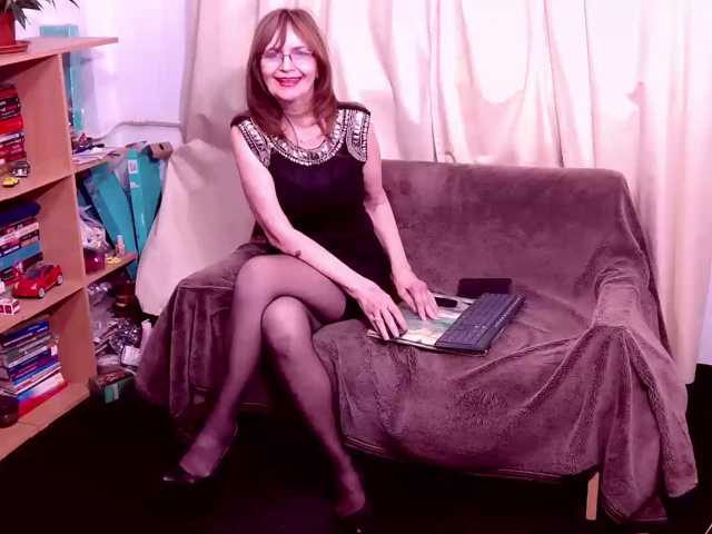 AngieGreen live cam preview