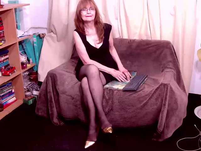 AngieGreen live cam preview