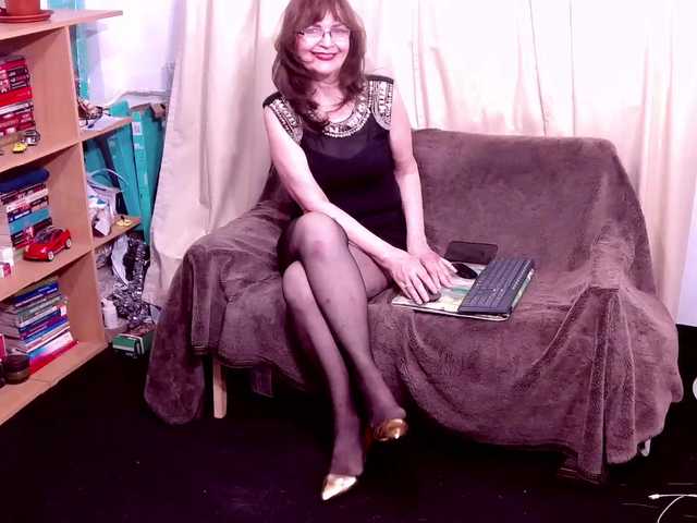AngieGreen live cam on BongaCams