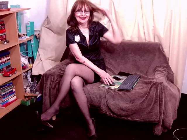 AngieGreen's BongaCams show and profile