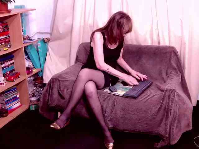 AngieGreen webcam