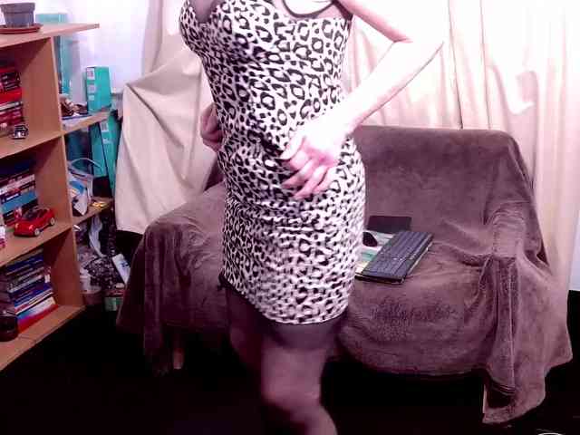 AngieGreen Live Webcam on BongaCams