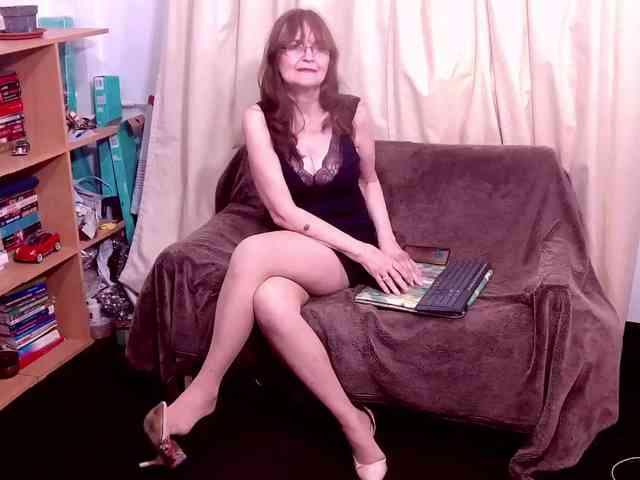 AngieGreen webcam